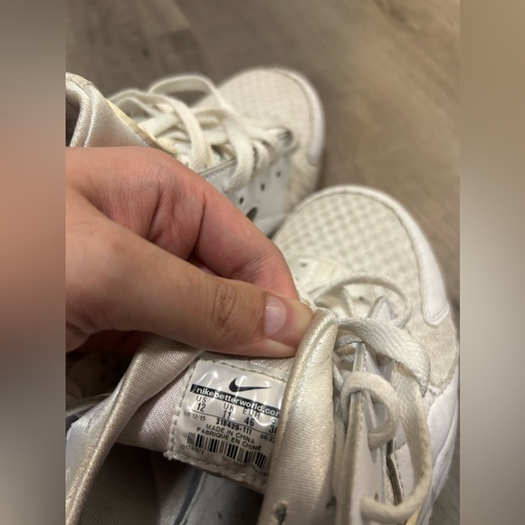 Nike White Huarache - Picture 3 of 3